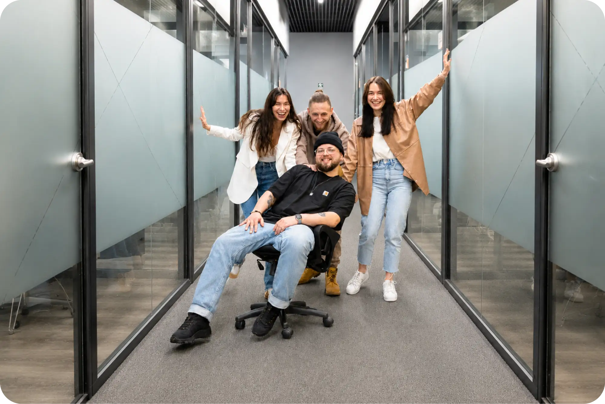 personas 5- Agencia de Marketing - Sonder Marketing